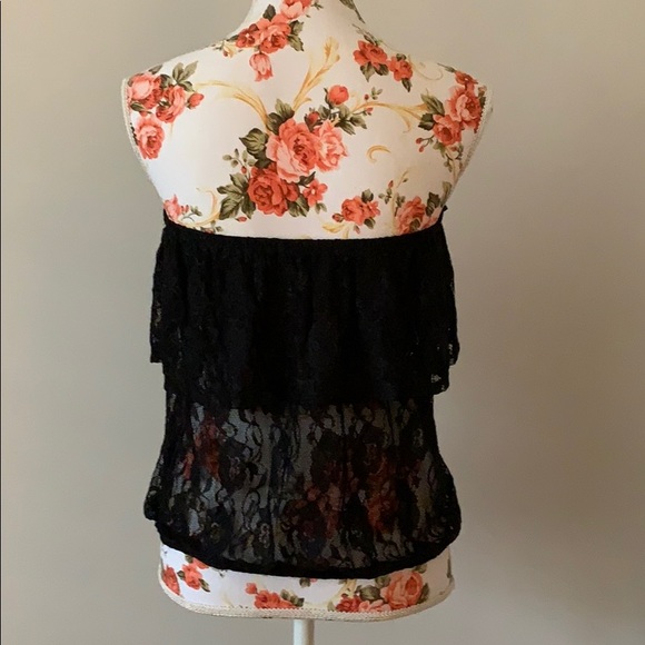 Forever 21 Lace Strapless Top - Picture 2 of 5